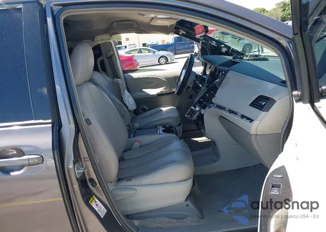 2011 Toyota Sienna Le V6 из США, поврежденный, VIN 5TDKK3DC4BS137953